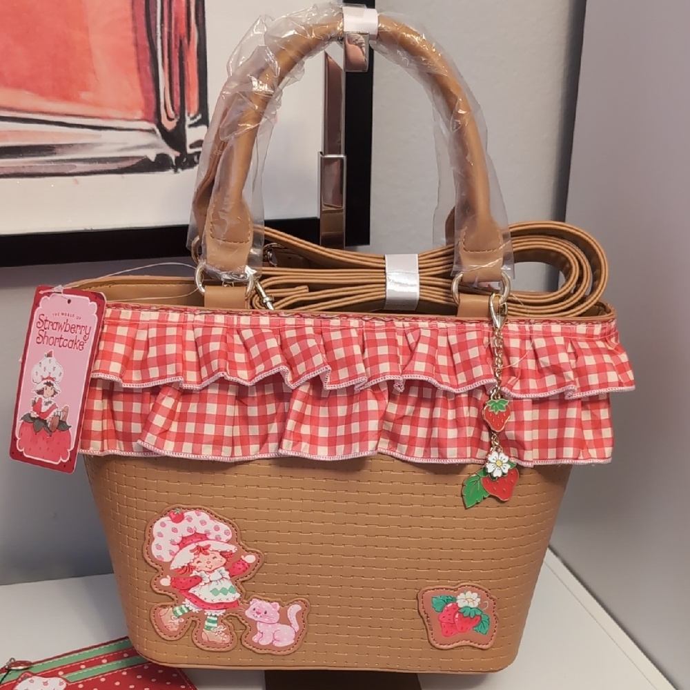 Strawberry Shortcake Gingham Basket Crossbody. NWT Hot Topic